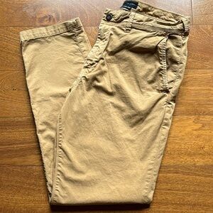 American Eagle - Men’s Slim Straight Khaki Pants